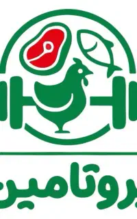 فروشنده خانم ( غرفه مرغ و ماهی طعم دار)