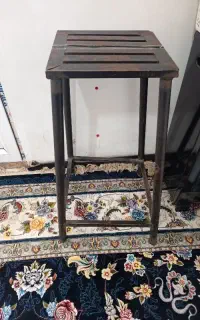 چهارپایه فلزی