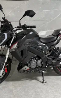 بنلی S180