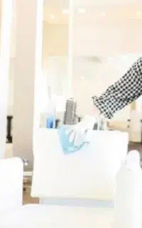 نیرو خدماتی خانم