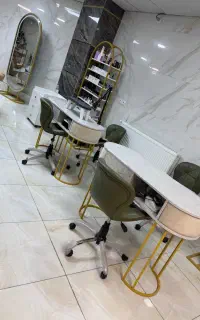 نیازمند ناخونکار و فیشیال کار با سابقه کاری