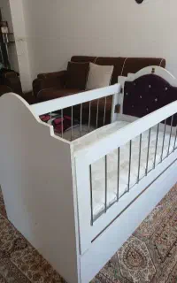 تخت کودک همراه با خوش خواب در حد نو
