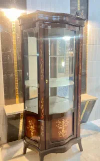 لوازم منزل (گنجه و میز تلفن )