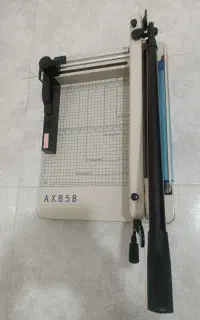AX-858 دستگاه برش اهرمی کاغذ و کتاب (کاتر گیوتین)