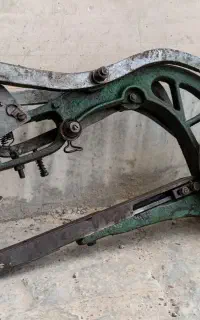 چرخ کفاشی قدیمی