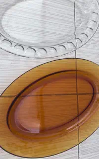 دیس عسلی و‌انگشتی