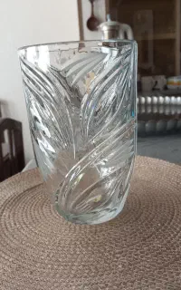 گلدون رو میزی سوگا