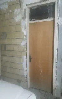 درب چوبی به همراه چارچوب..