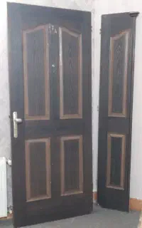 درب چوبی ورودی آپارتمان