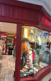 استخدام ادمین و بلاگر خانم در زمینهٔ پوشاک زنانه
