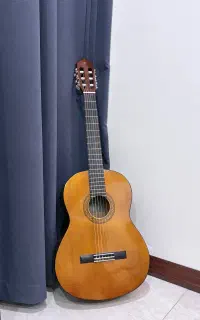 گیتار yamaha c40