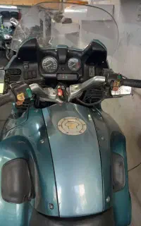 جتاسکی 440 و موتور سیکلت بی ام و