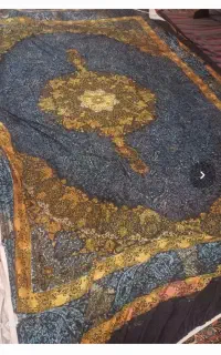 دو عدد روفرشی کش دار در حد نو