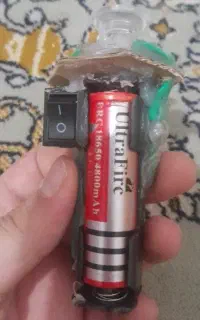 چراغ پر نور دست ساز