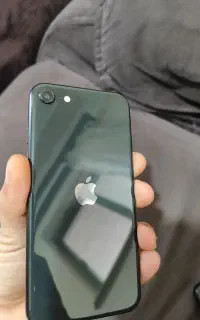 آیفون se 2020