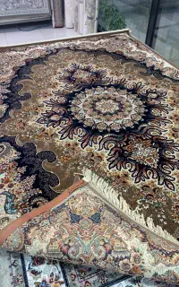 ۴عددفرش ۶متری گردویی ۷۰۰شانه تراکم ۲۵۵۰در حدنو