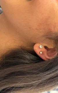 آموزش و اجرا پیرسینگ / میکرودرمال و کاشت نگین
