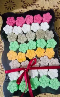 قند و نبات رنگی و دمنوش گیاهی