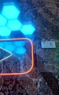 نئون و ار جی بی شش ضلعی