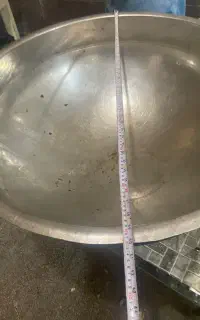فروش مقداری لوازم کارگاه قنادی