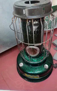 چراغ نفتی قدیمی