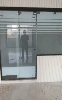 درب شیشه ای مستر