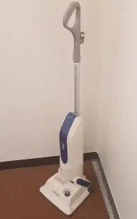 جاروبرقی MAGiC   درحد آکبند
