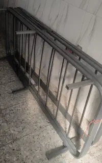 کفی تخت فلزی تکنفره
