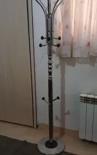 چوب رختی ایستاده