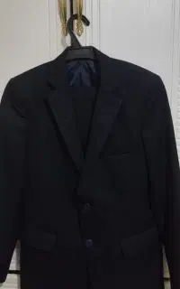 فروش دو دست کت و شلوار  هرکدام یک میلیون