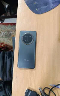 آنر x9c