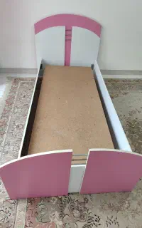تخت و کمد و بوفه
