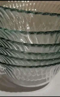 کاسه آبگوشت خوری. بستنی خوری ..