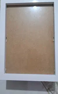 قاب عکس سفید