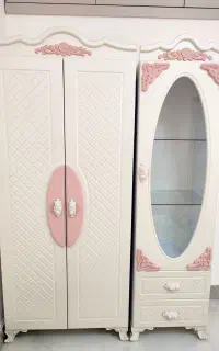 کمد بچه کاملا سالم