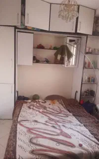 تخت دیواری