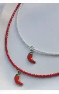 گردنبند و دستبند