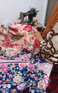 رو متکایی عرصه بم تنگه خاک کفشاتونم نگاه کنید