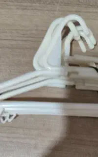 چوب لباسی کودک