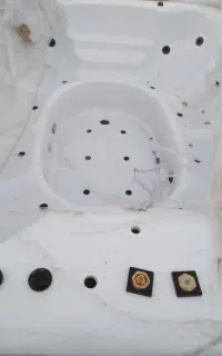 جکوزی ۸نفره برند لادر
