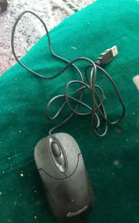 موس باسیم و بی سیم دارم