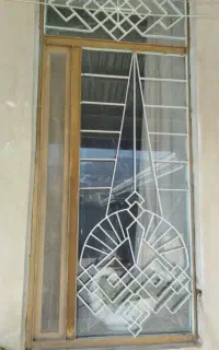 پنجره آهنی