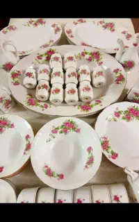 سرویس گلسرخی سوپخوری پارچ قوری گلسرخی