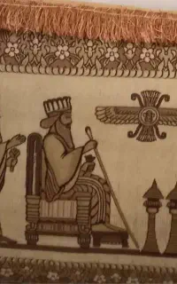 پشتی در حد نو