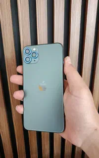 ایفون 11 پرو مکس تمیز