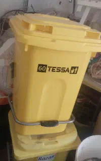 سطل زباله ۶۰ لیتری