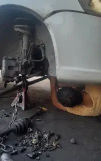 تعمیر کار خودرو و مکانیک سیار و ثابت