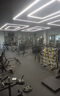 کارگر ساده در باشگاه بدنسازی