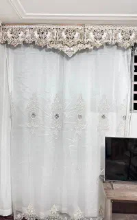 پرده و کتیبه