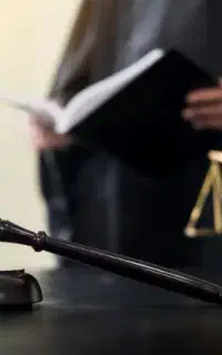 مشاوره حقوقی رایگان با وکیل دادگستری